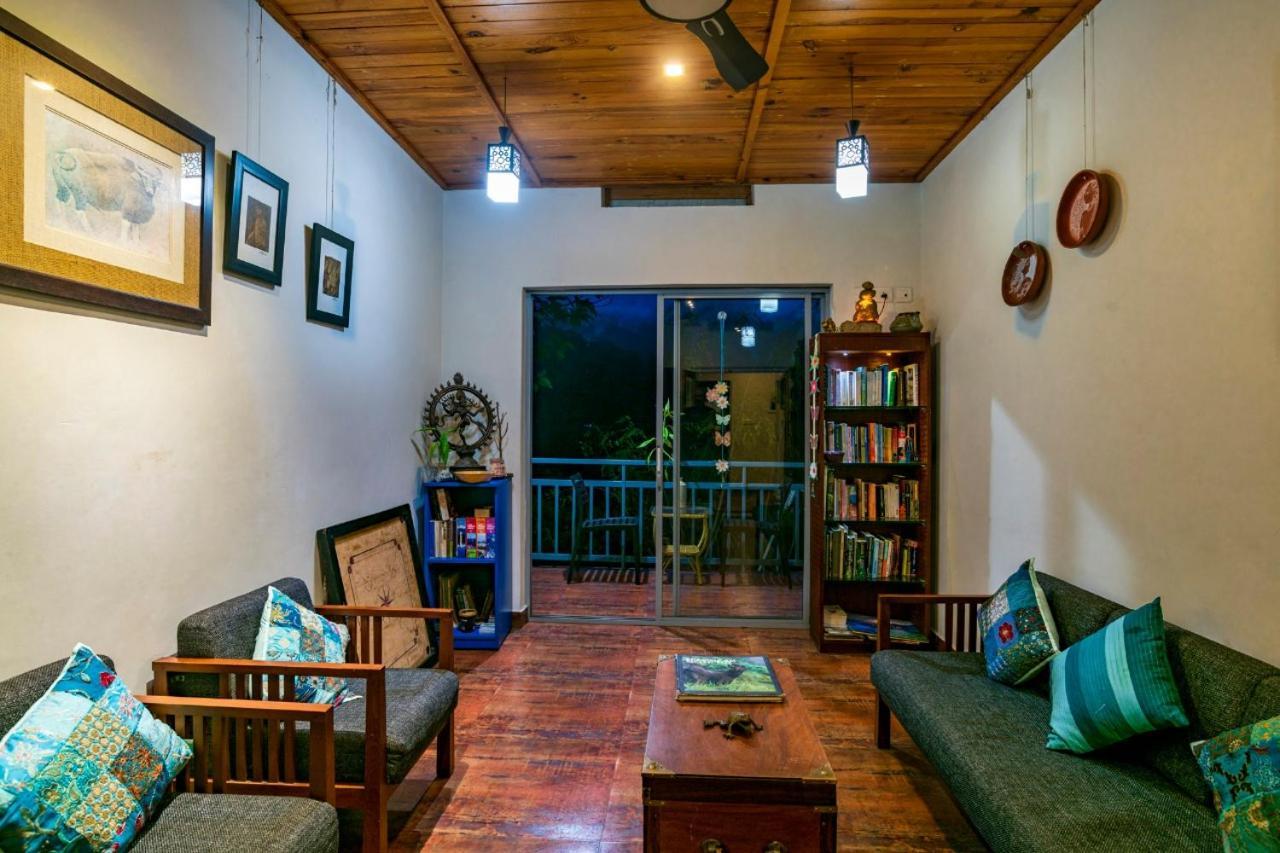 Mistletoe Homestay & Cafe Munnar Zewnętrze zdjęcie