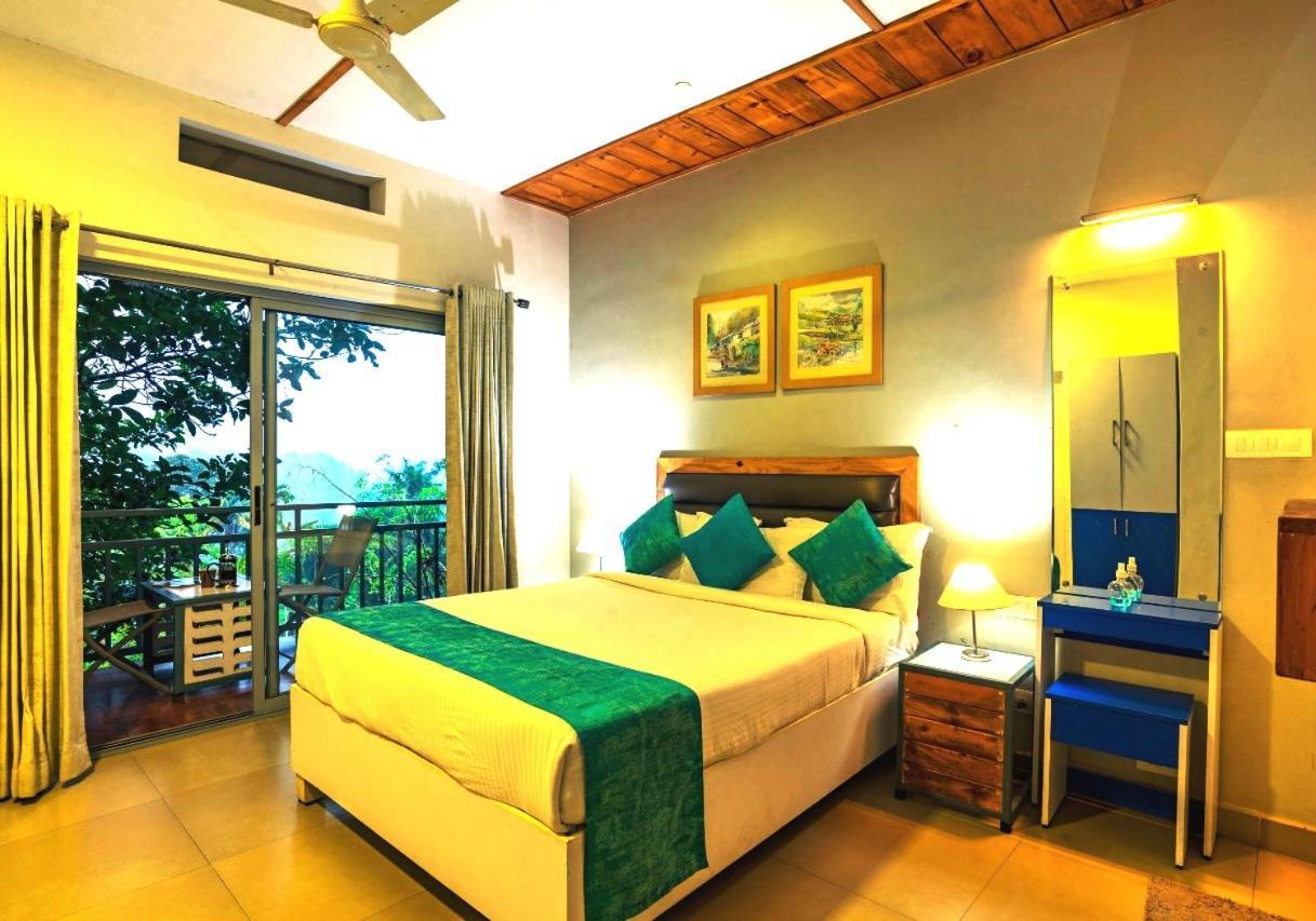 Mistletoe Homestay & Cafe Munnar Zewnętrze zdjęcie