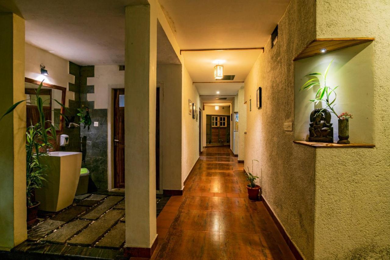Mistletoe Homestay & Cafe Munnar Zewnętrze zdjęcie