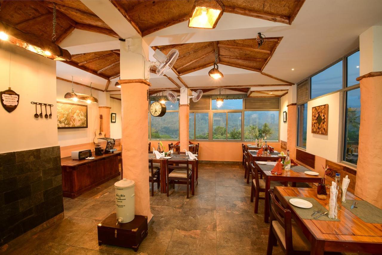 Mistletoe Homestay & Cafe Munnar Zewnętrze zdjęcie