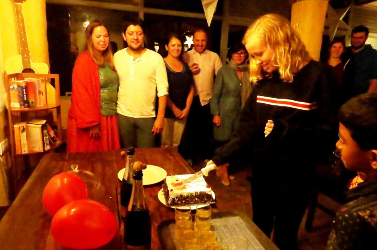 Mistletoe Homestay & Cafe Munnar Zewnętrze zdjęcie